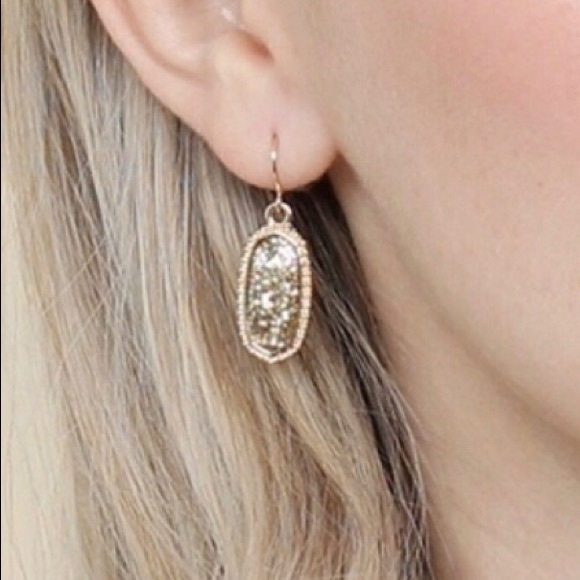 Jewelry - SALE✨LAST 1✨NEW GOLD GLITTER SPARKLE DROP EARRINGS